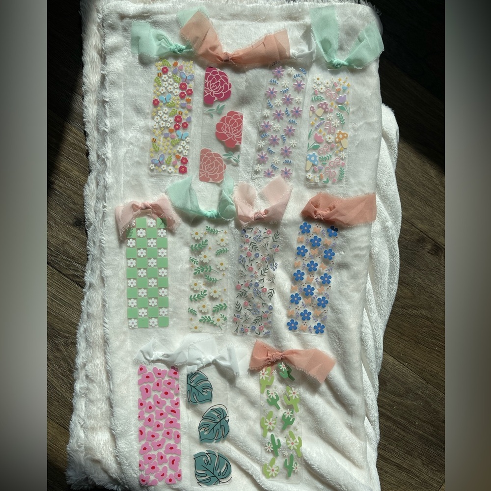 Floral Bookmark with Pink Ribbon - Picture 2 of 2